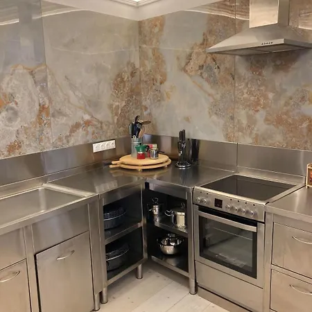 I Than My Luggage Townhouse