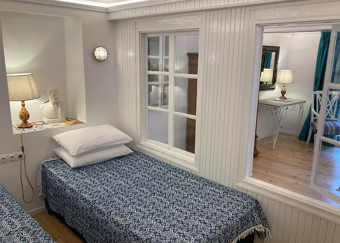 Case de vacanță I Than My Luggage Townhouse