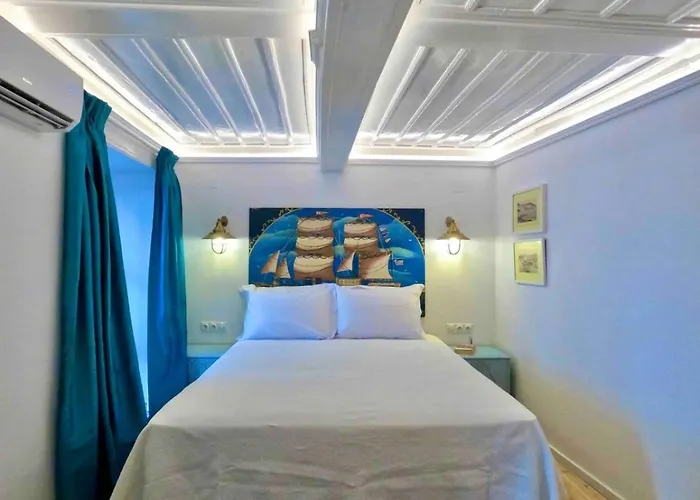 I Than My Luggage Townhouse * Skopelos